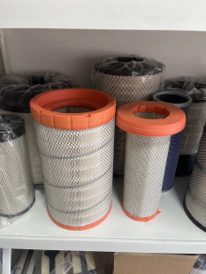 适用于福田奥铃M4大黄蜂CTS9欧马可S5瑞沃E3 空滤空气滤芯K2238