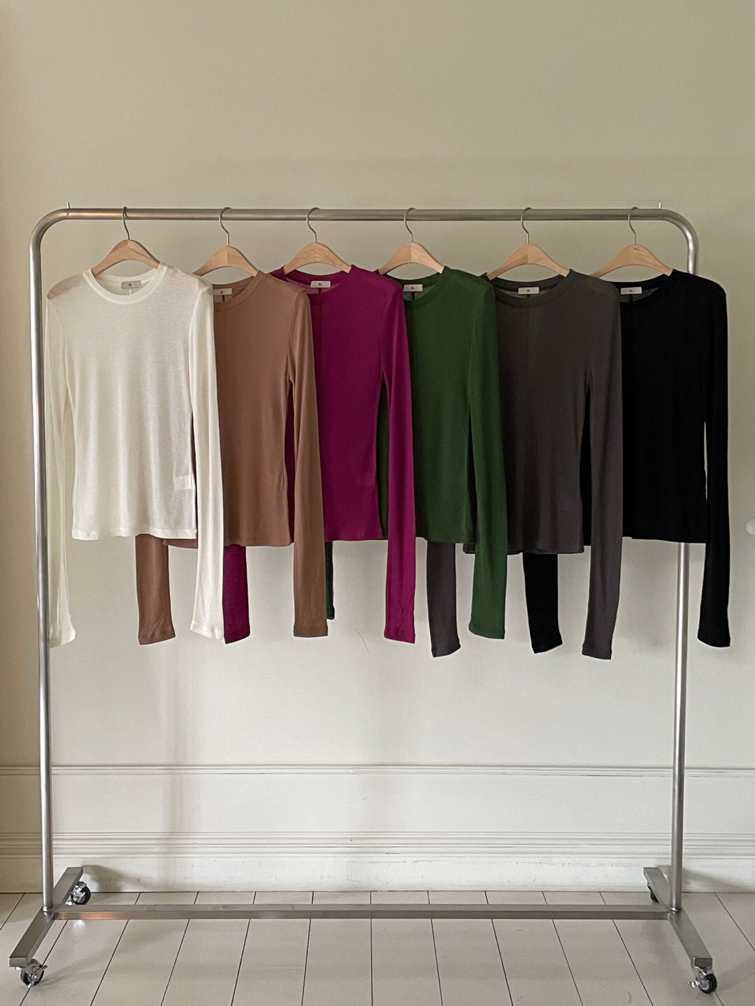 现货talk talk韩国东大门女装2022年秋季圆领纯色背缝线打底衫t恤