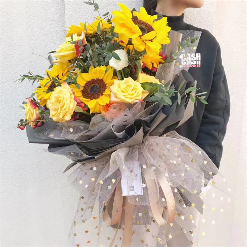 喜洋洋恋心纱鲜花包装纱网浪漫爱心纱烫金桃心硬网纱花艺包装材料