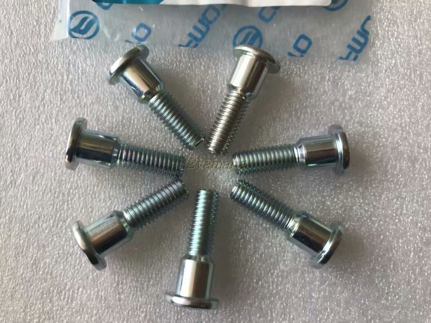 春风CF400NK650NK650-6国宾车刹车盘碟刹盘制动盘螺丝螺钉螺栓在类目 摩托车/装备/配件, 摩托车装饰养护, 盖帽配饰中 - 来自Buy2taobao.com提供专业的淘宝代购服务