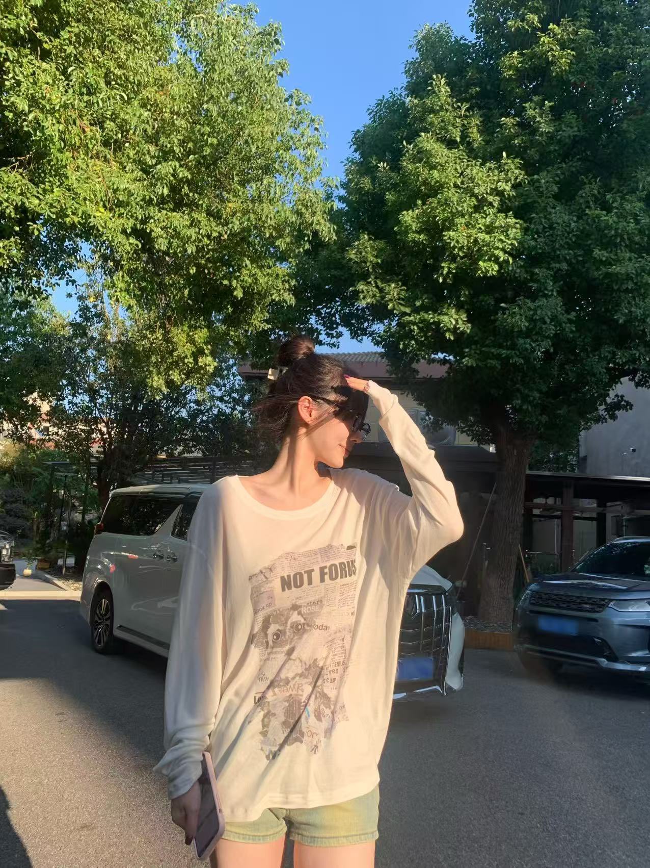 不规则小狗印花针织衫