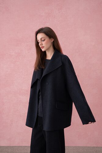 不对称大衣25秋冬时尚