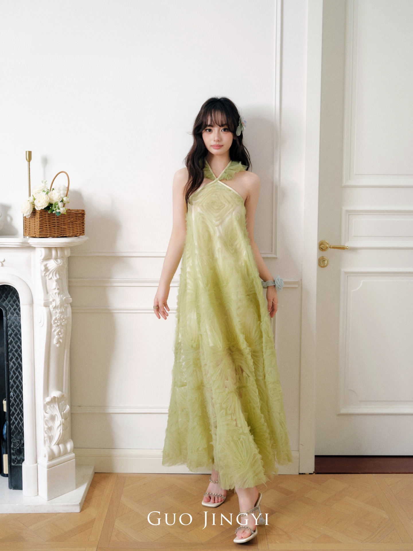 GUO JINGYI  夏日胶囊系列浅草绿立体纱挂脖系带伞摆长裙