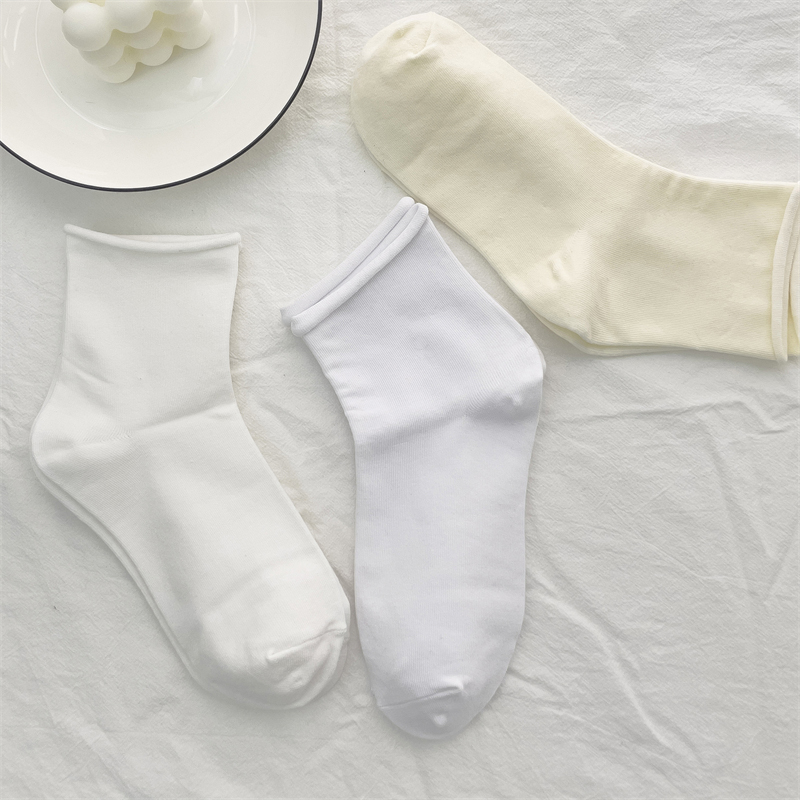 白色ins潮纯棉可爱卷边袜子女