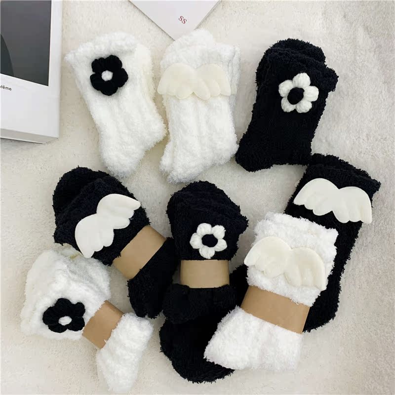 纯色珊瑚绒袜子女中筒袜秋冬加绒