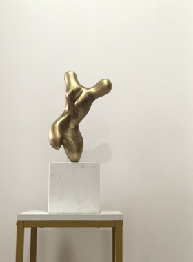 欧洲名作中古黄铜雕塑艺术品躯干极简抽象达达主义风格装饰摆件