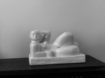 五圆致敬亨利Moore抽象雕塑Reclining Figure侧躺女人艺术品装饰