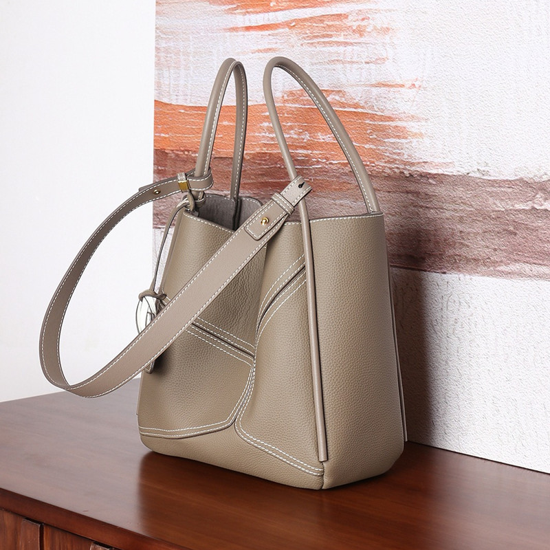 头层牛皮大容量软皮菜篮子水桶包