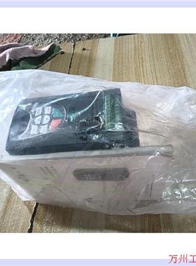 议价直拍不发:山宇变频器SY8000-0R7G-4   0.75kw380