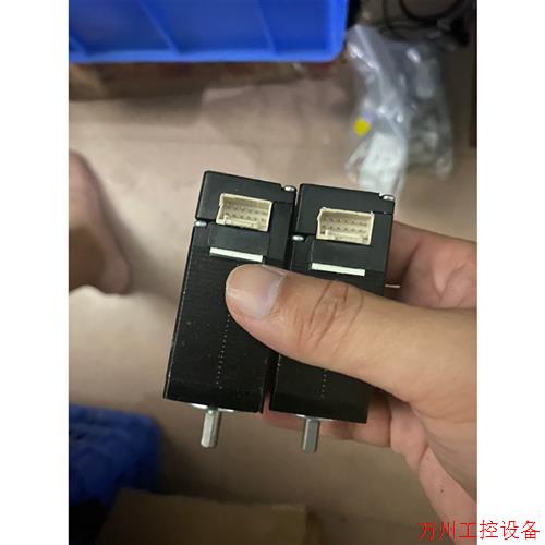 议价直拍不发:MOONS(6.20)鸣志电机AM11SS3DMA步进伺服马