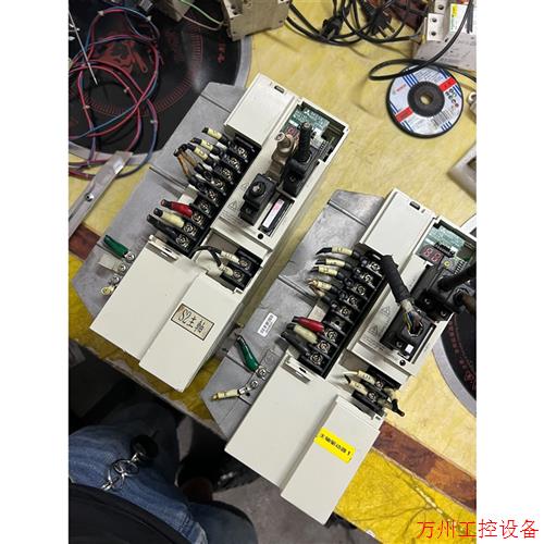 议价直拍不发:MDS-B-SPJ2-55  拆机三菱主轴驱动器,实物拍摄,