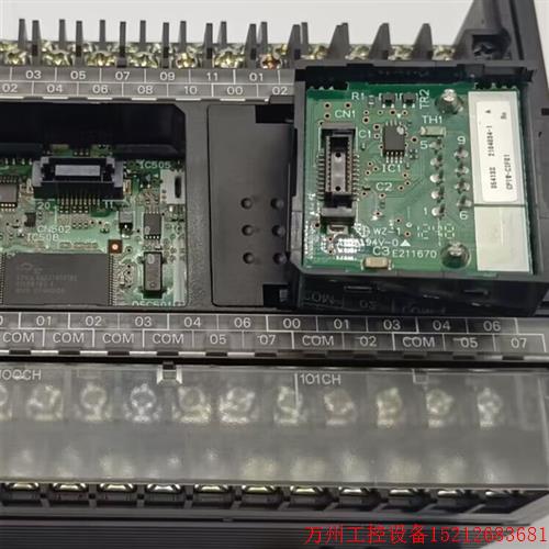 议价直拍不发:PLC控制器CP1H-X40DT-D通讯口CP1W-CIF01