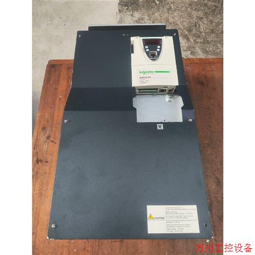 议价直拍不发:现货二手施耐德变频器55KW 380V ATV61HD55N