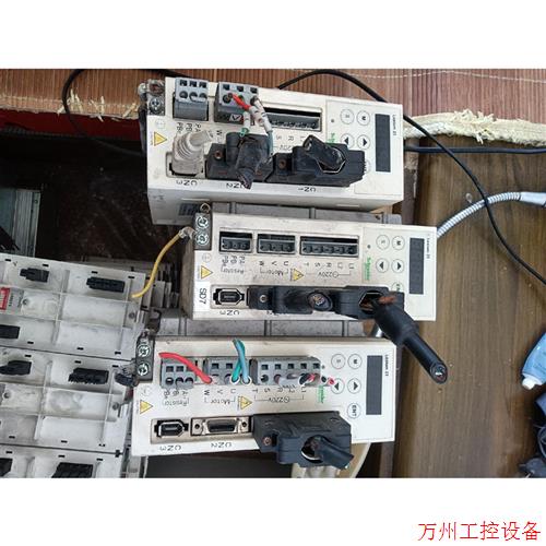 议价直拍不发:二手变频器面板  华晧科成HHKC-EV300