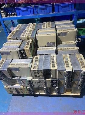 议价直拍不发:9成新三垦变频器NS-4A004-B 0.75KW/1.5K