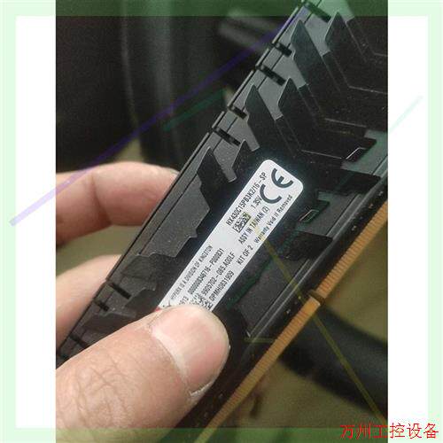 议价直拍不发:金士顿 DDR4 32G 16x2 骇客神条 成色新 拆机原议