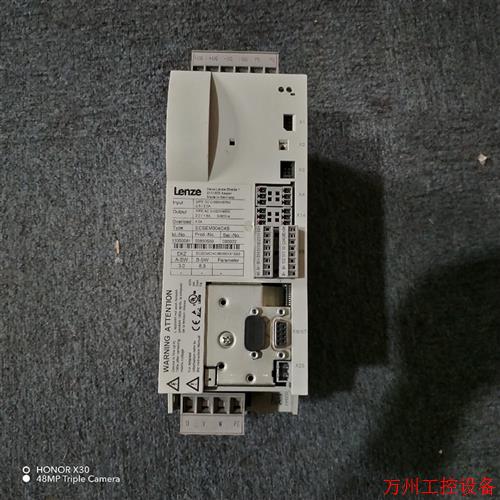 议价直拍不发:询价伦茨伺服驱动器 Lenze放大器ECSEM004C4B EC议
