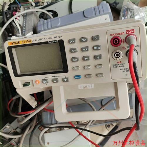 议价直拍不发:胜利8145B数字万用表 成色不错 功能正常议价