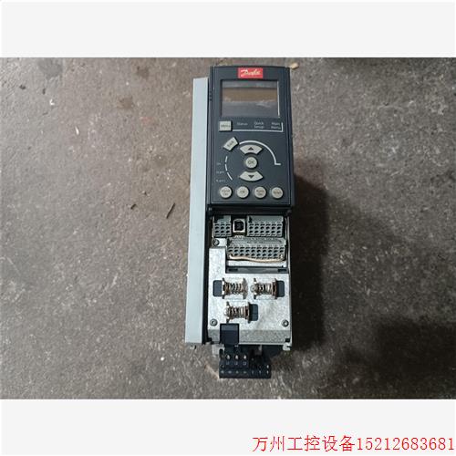 议价直拍不发:原装丹佛斯泊变频器,FC302PK75T5E20H1B,0.