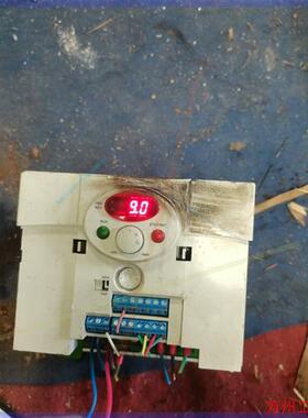 议价直拍不发:拆机LS产电1.5KW变频器SV015IC5-1 上壳有火烧