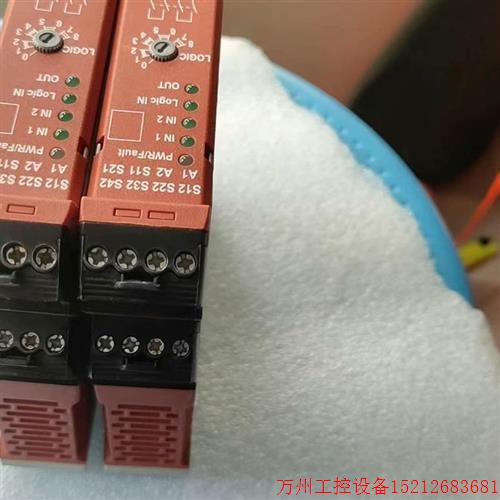 议价直拍不发:440R-D22R2,功能包好,实物拍摄,成色漂亮,两个