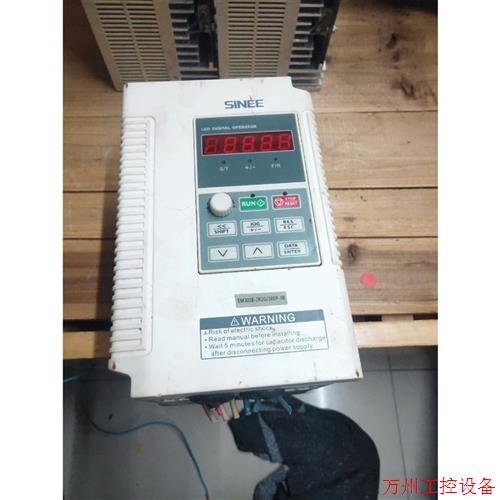 议价直拍不发:正弦变频器EM303B-2R2G/3R0P-3B-CG、2.