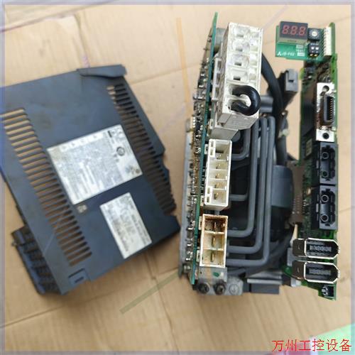 议价直拍不发:出;信捷XC5-24T-E,拆机的成色非常漂亮,功能包好,