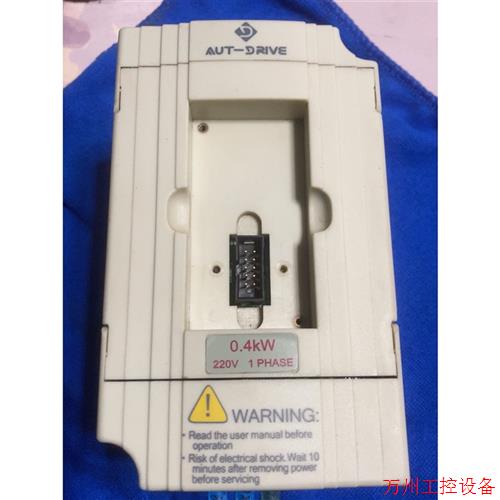 议价直拍不发:德莱尔0.4千瓦变频器,DVM-2S004G,220V