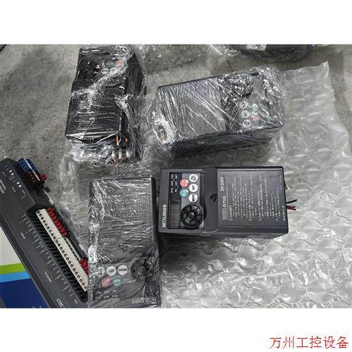 议价直拍不发:三菱变频器 FR-D720-0.2K  质量保证9成漂亮