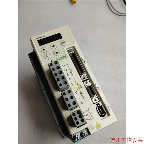议价直拍不发:施耐德伺服驱动器400w,LXM23CU04M3X。宝贝实物