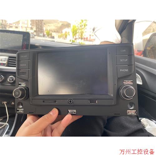 议价直拍不发:(议价)德赛西威280b,成色可以,屏无任何划痕.测好,