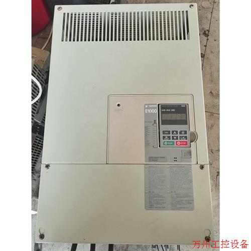 议价直拍不发:安川变频器E1000,75kw,功能包好成色不错