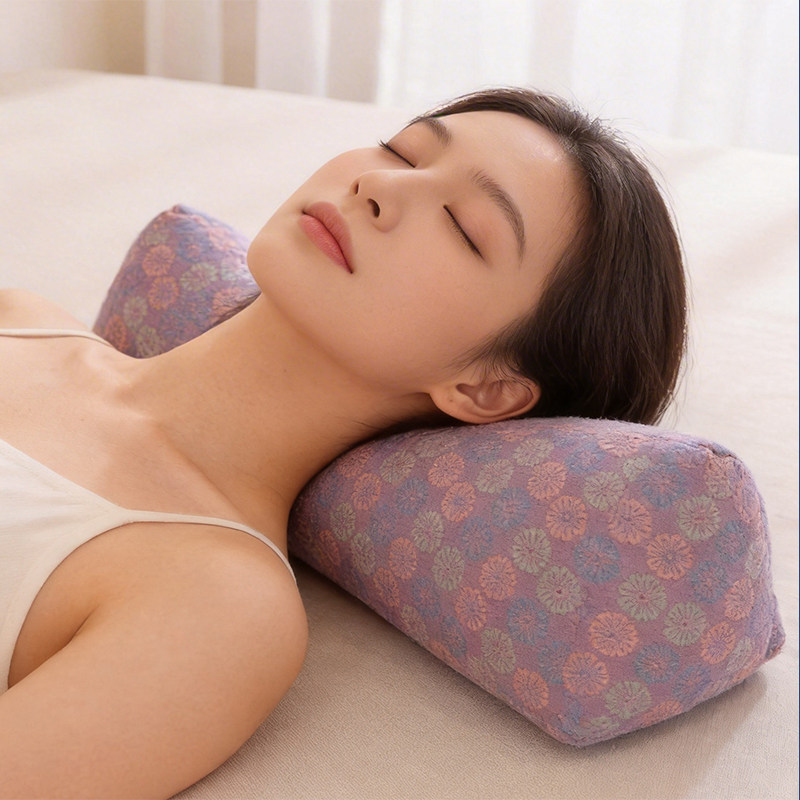 颈椎三角枕荞麦枕头成人护颈椎助睡眠枕芯睡觉专用一个反弓牵引枕