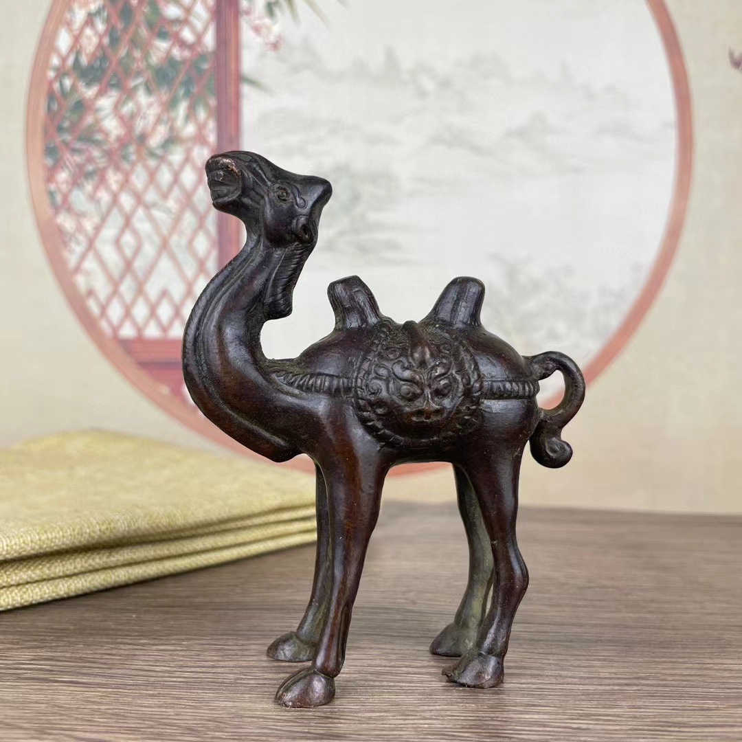 沙漠骆驼动物摆件复古合金工艺品摆件博古架家居红酒柜茶宠摆件