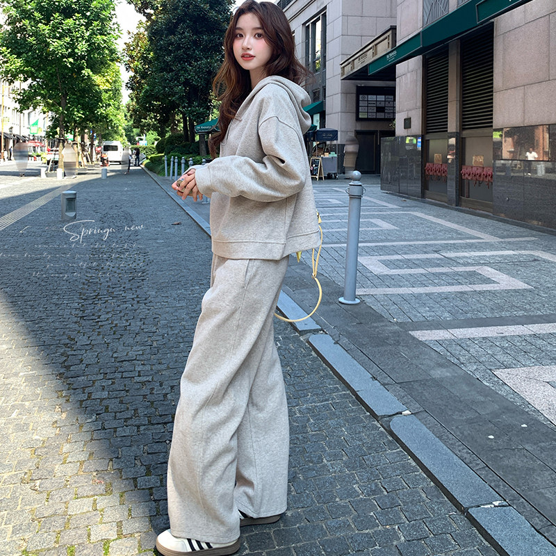 新款！！现货呢料连帽套装Q197P225K318,女装套装/套裙,两个王小姐
