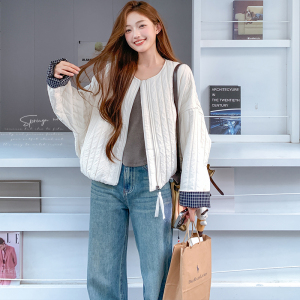 新款！！现货 圆领薄棉外套 Q193P195K288，女装短外套，两个王小姐