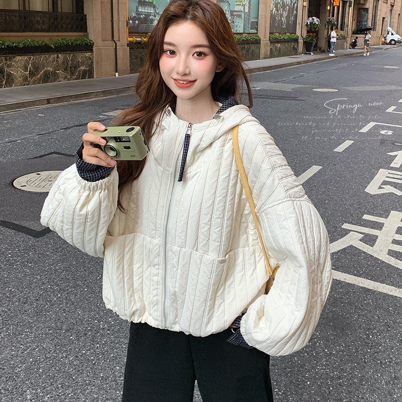 新款！！现货连帽夹棉拼袖休闲外套Q196P165K298,女装短外套,两个王小姐