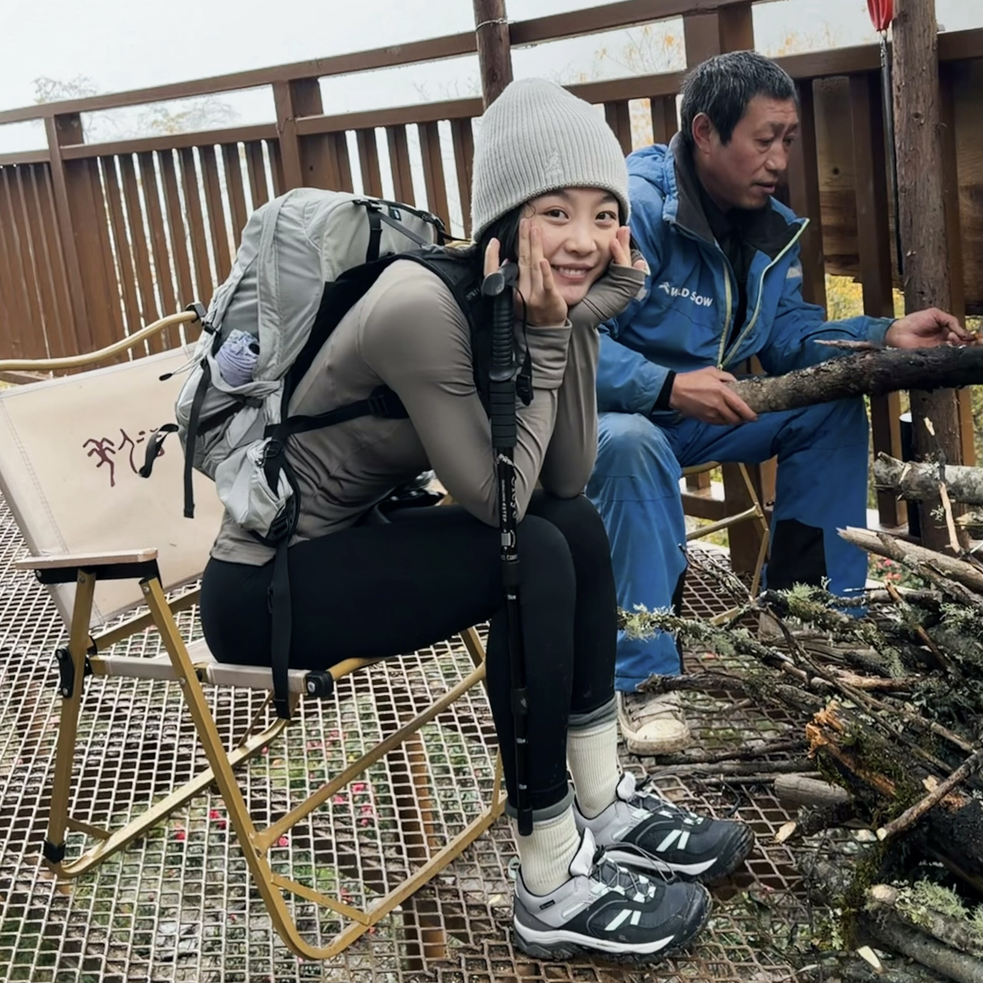 半拉链立领长袖瑜伽长袖修身显瘦