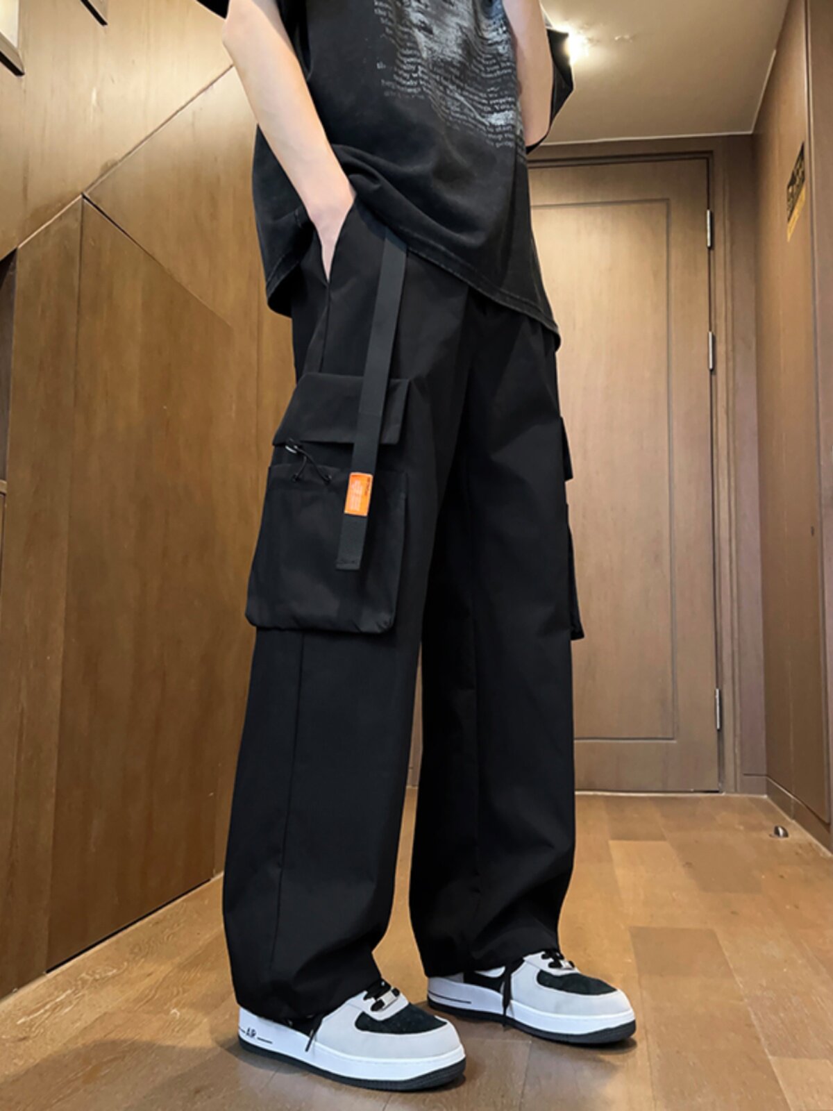 潮牌多口袋工装裤男款春夏季宽松束脚长裤速干复古嘻哈机能风裤子