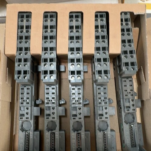 询价-仅开封的6ES7193-4CA40-0AA0底座模