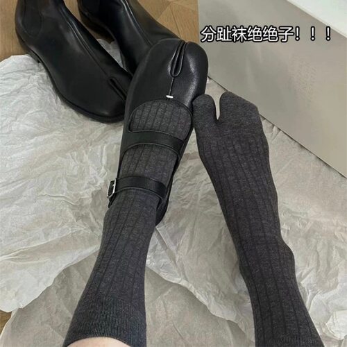 夏日超miu的猪蹄鞋分趾袜！竖条真的巨显瘦~超有质感的tabi二趾袜
