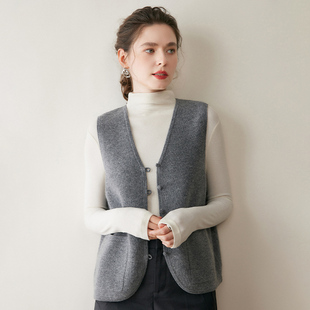 SPR25110新年红羊绒华夫格针织马甲V领设计适配叠穿宽松版型藏肉