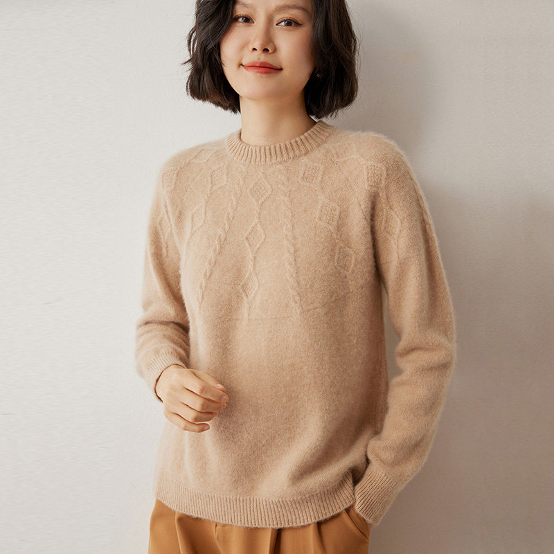 MQL406秋冬女士羊绒衫圆领菱格绞花纹理宽松套头保暖毛衣针织打底