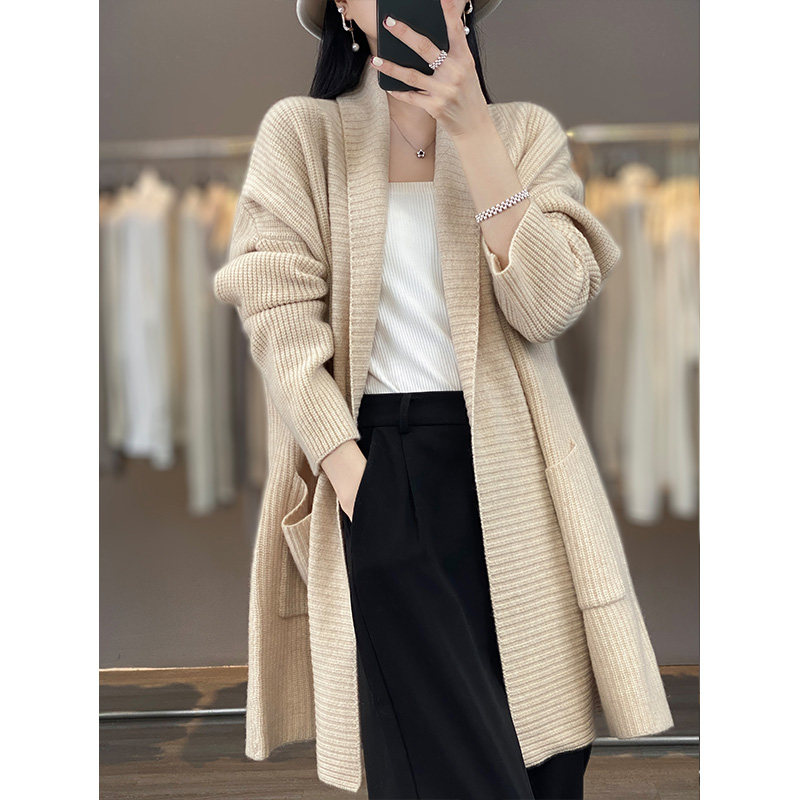 JG2230秋冬女士慵懒风100%羊毛针织外套,中长款落肩设计不挑身形