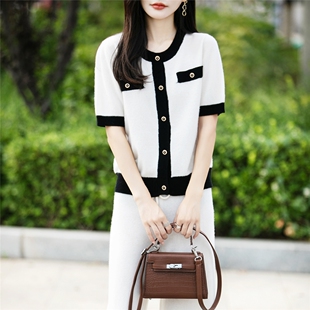 MT8300秋冬女100羊毛小香风针织套装 撞色邂逅精致细节两件套 经典