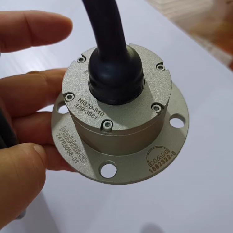 74763068-01 1882322-5 NIS20-S10 MAN 传感器