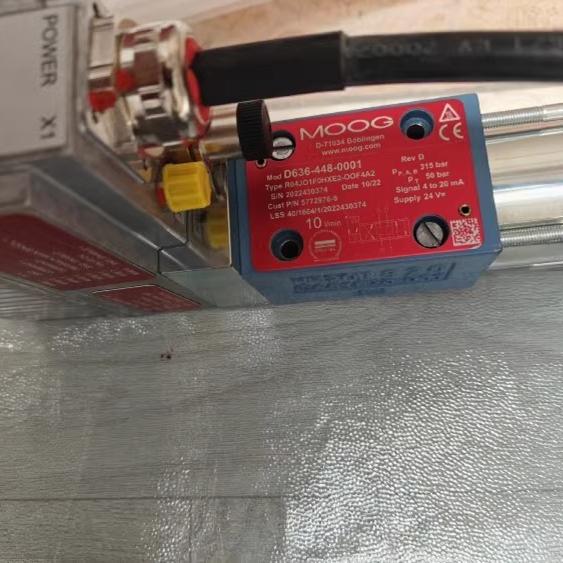 D636-488-0001 R04JO1F0HXE2-OOF4A2 5772976-8 MOOG 比例阀