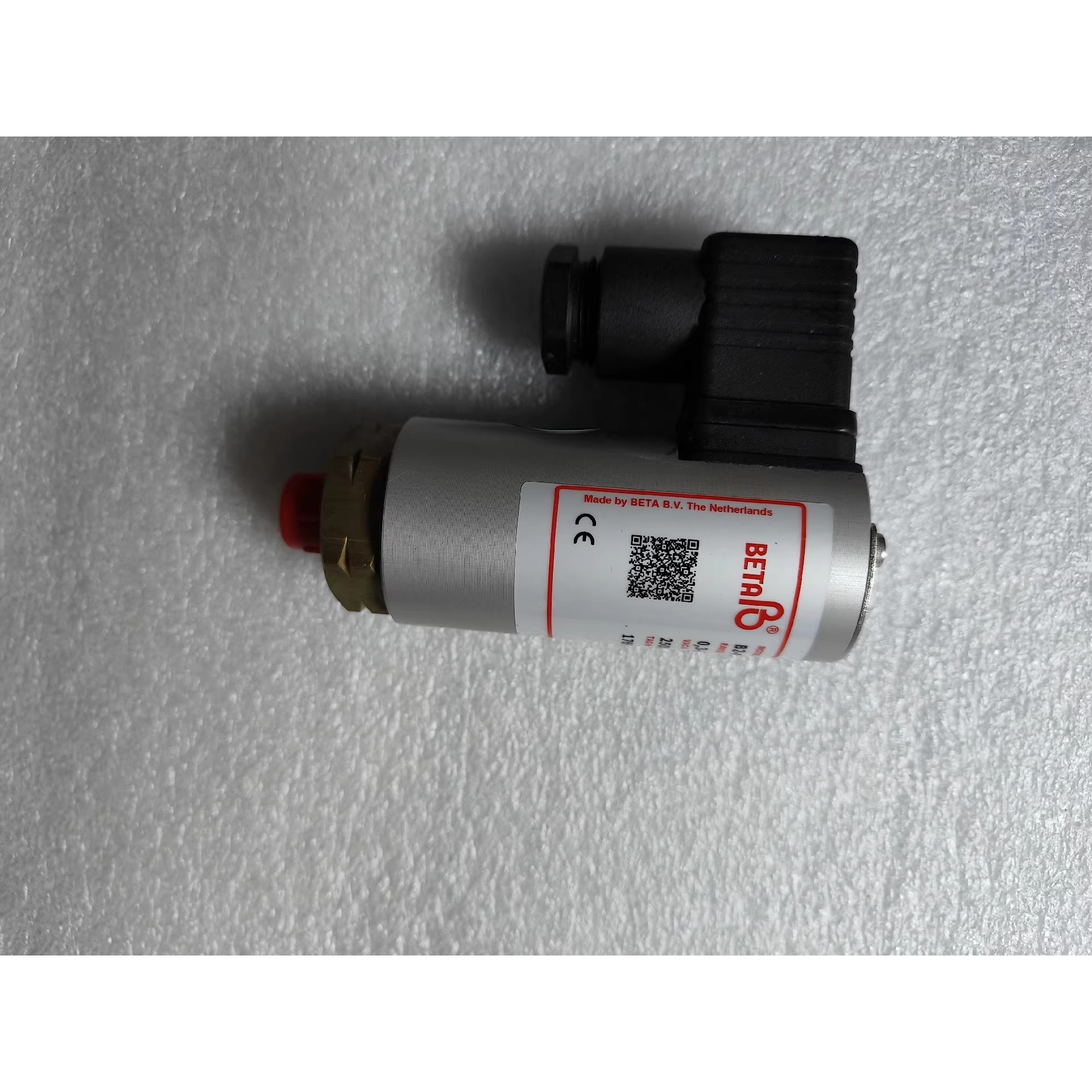 BETAB B12-P504H-BXB-P2-BG-X1 0.3-3.8bar 压力传感器