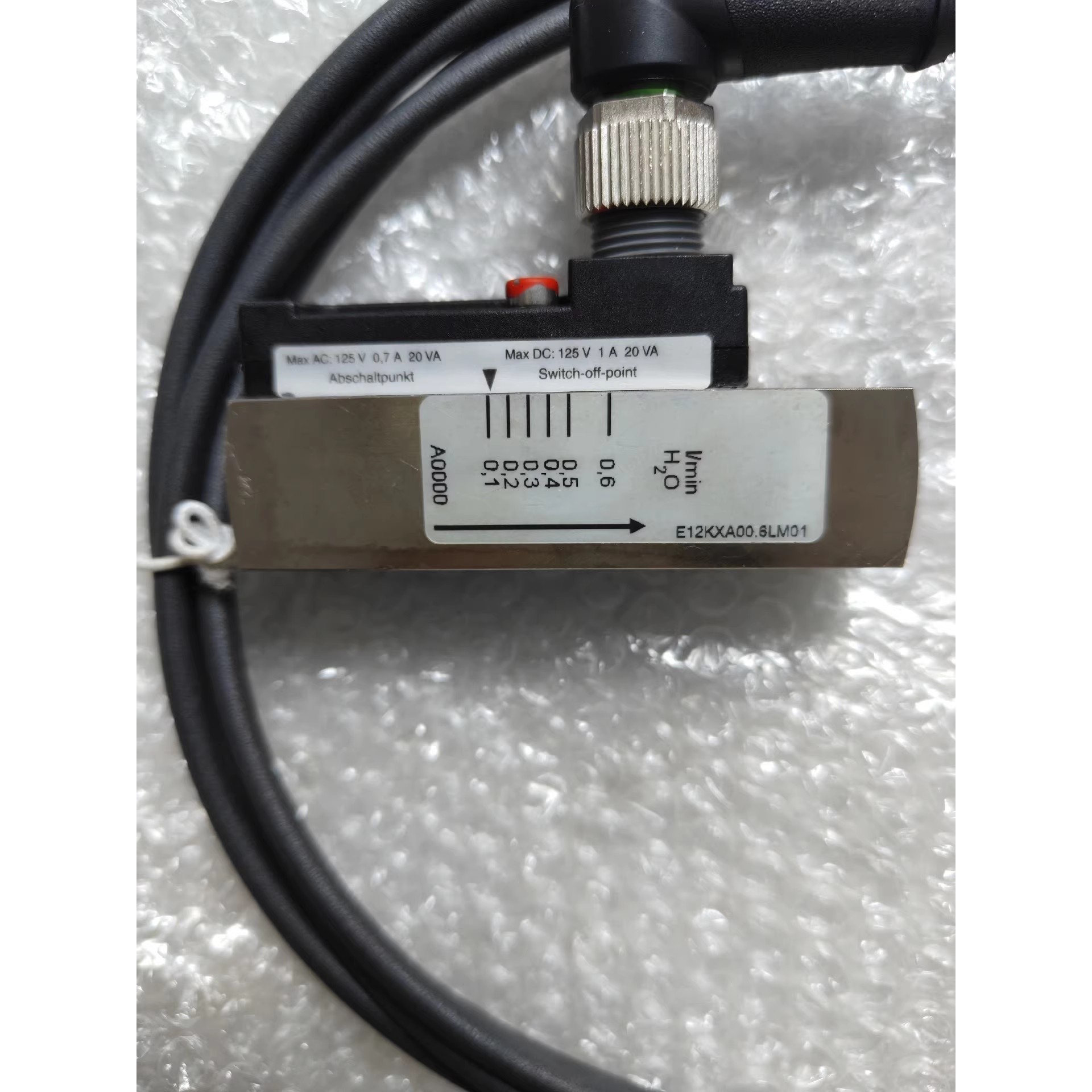 RVM/U-4/6 1/4 125V 0.7A 德国 MEISTER流量开关