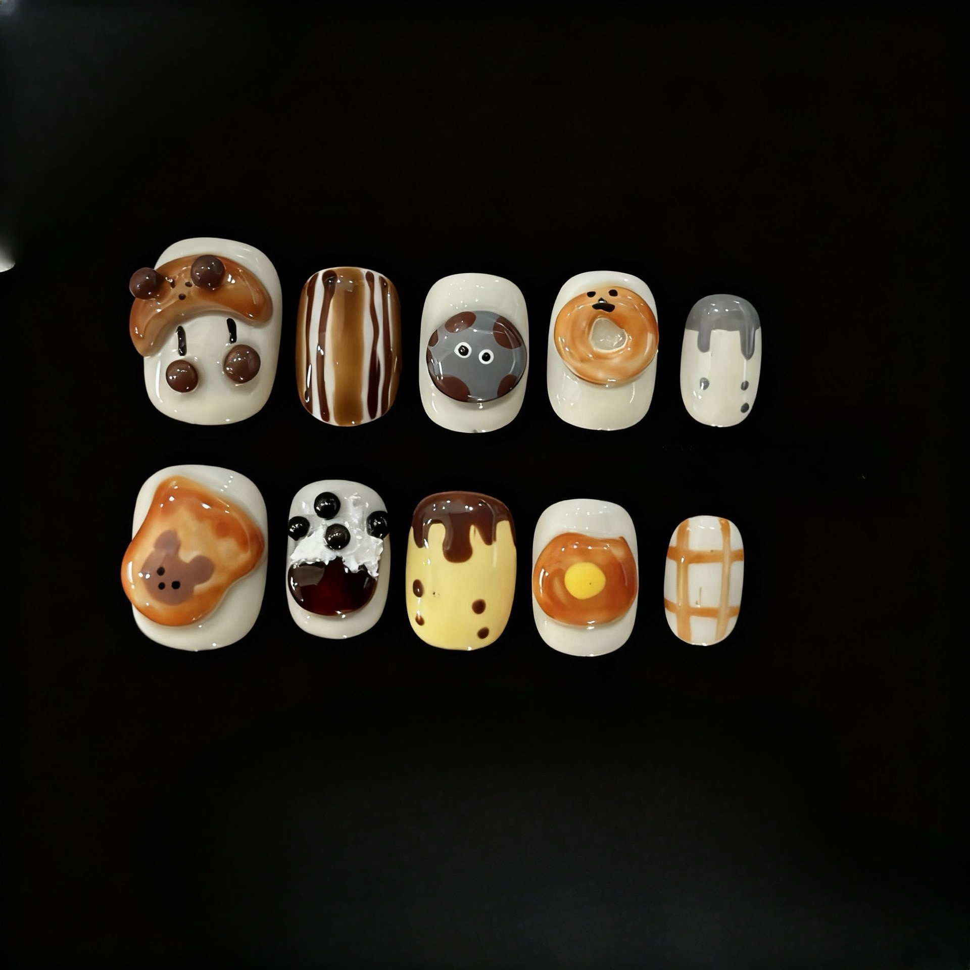 南卜兔【面包诱惑】立体可爱面包短款手绘穿戴甲成品贴片